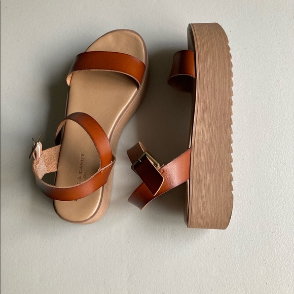 Rock & Candy Shoes - New Rock & Candy brown platform sandals size 9.5